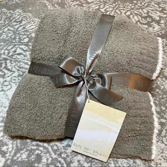 Barefoot Dreams Other - BAREFOOT DREAMS CozyChic Contrast Tip Throw Blanket New